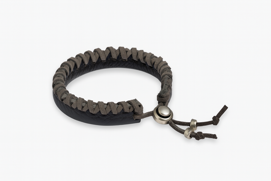HAND STITCHED BLACKLEATHER BRACELET