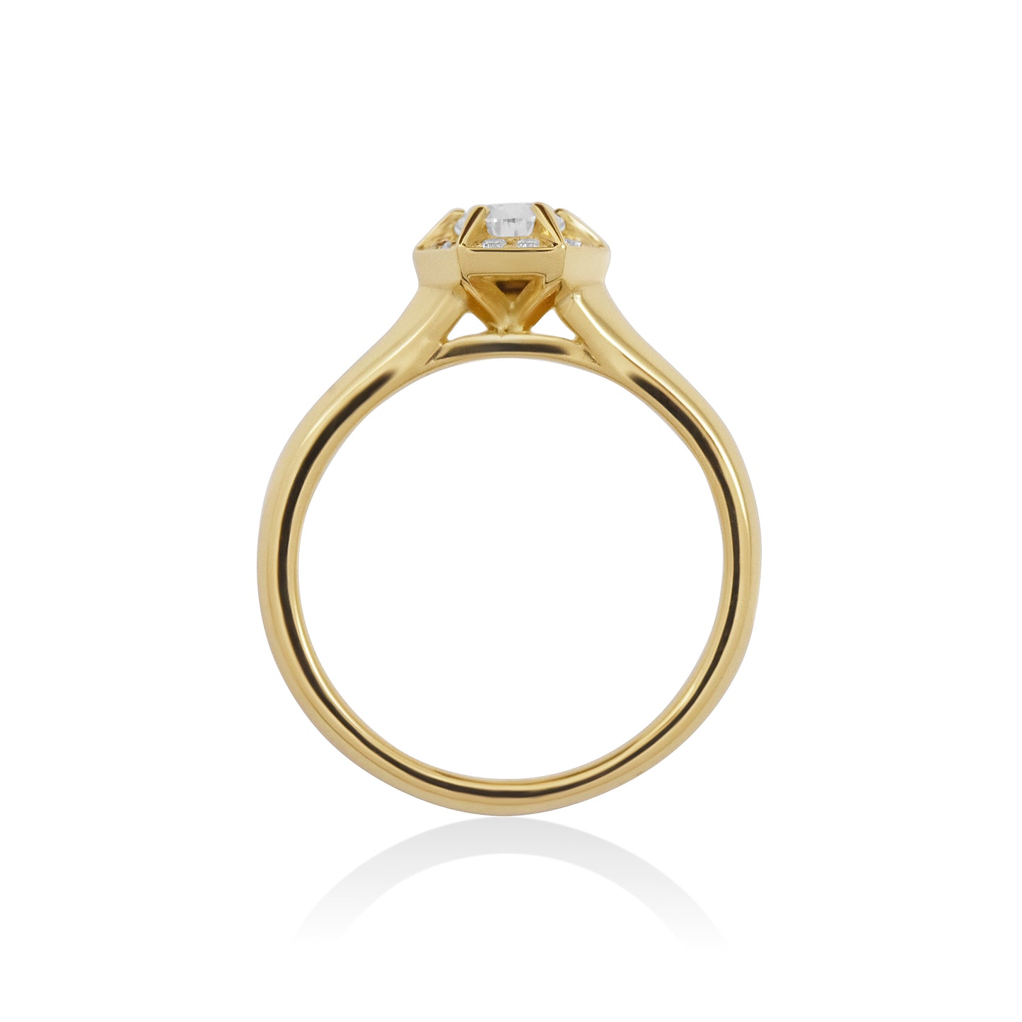 Lo-Poly Pear-cut Diamond halo